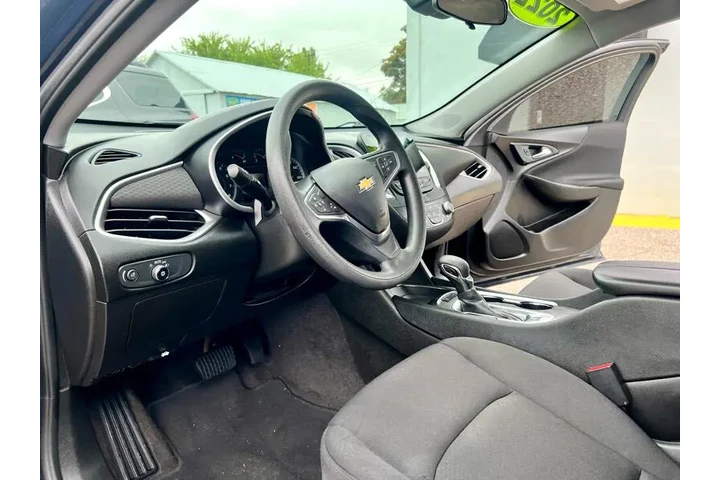 $19995 : 2022 Malibu LT image 9
