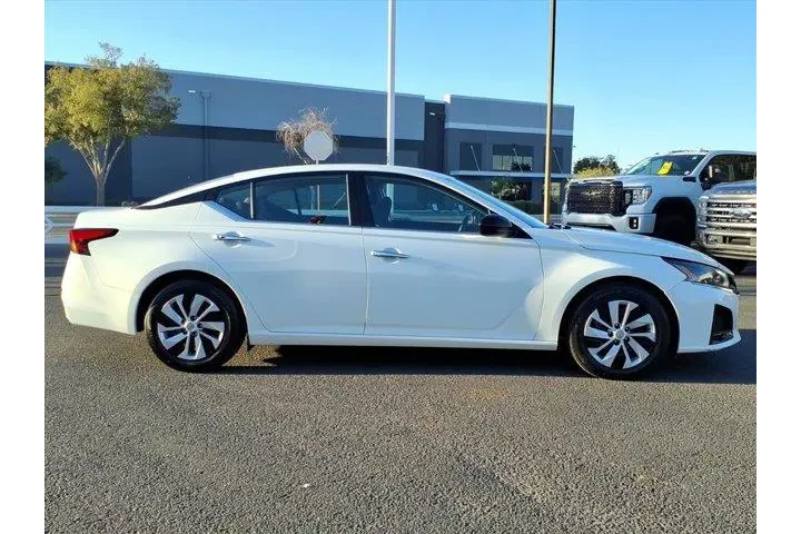 $18777 : Nissan Altima 2024 2.5 S 4dr image 5