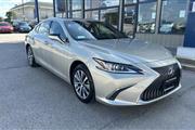 2021 LEXUS ES 300h