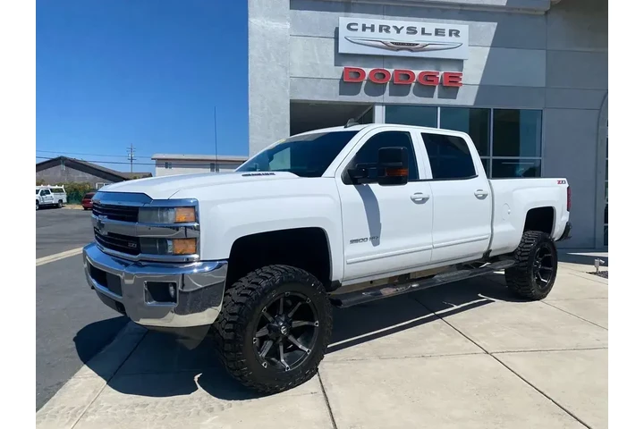 $37988 : Chevrolet Silverado 2500HD 2 image 2
