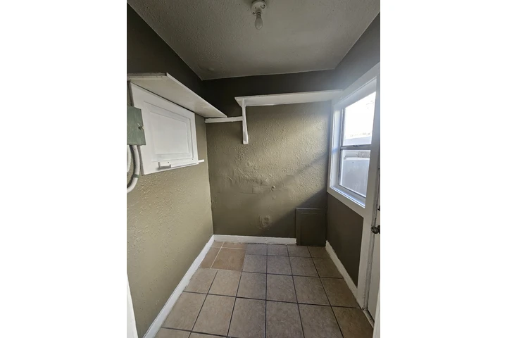 $1825 : Apartamento De Renta image 3