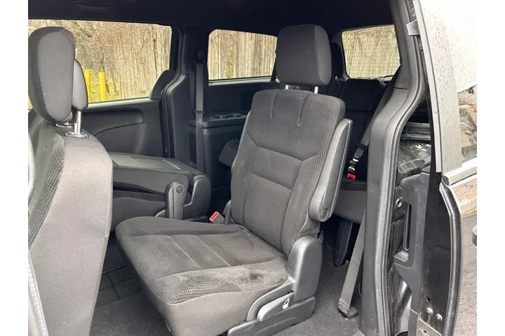 $6500 : 2019 Grand Caravan SE image 5