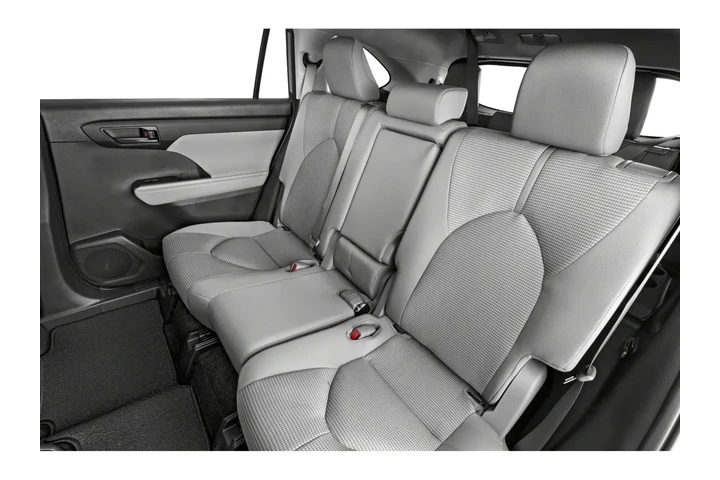 $38990 : 2025 Highlander LE image 9