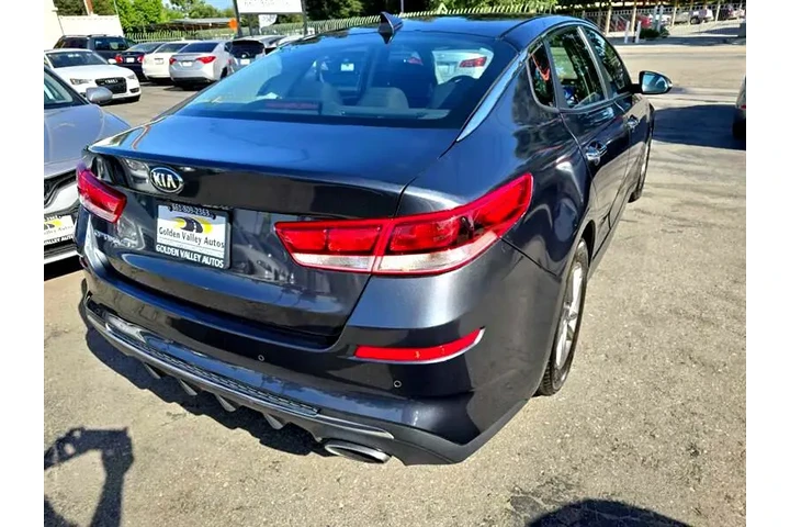 $12499 : 2020 Optima image 8