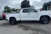 $25990 : 2014 Tundra thumbnail