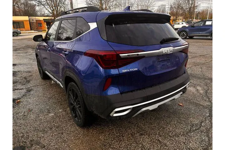 $22500 : Kia Seltos 2023 AWD Nightfal image 4