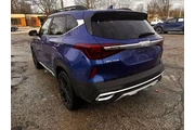$22500 : Kia Seltos 2023 AWD Nightfal thumbnail