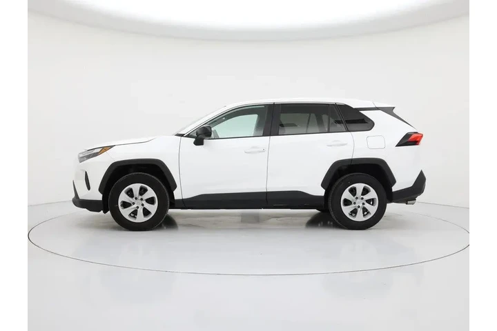 $25998 : Toyota RAV4 2024 LE 4dr SUV image 3