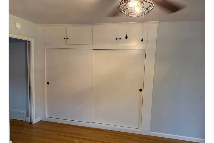 $3100 : Charming 3 Bedroom Home image 10