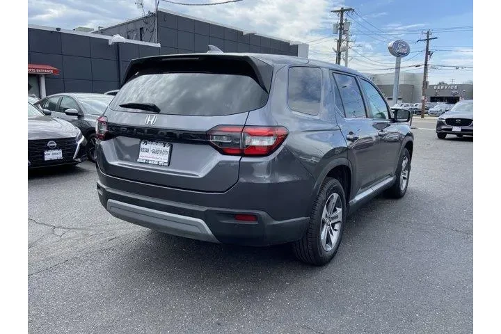 $29777 : Honda Pilot 2023 EX-L 4dr SU image 4