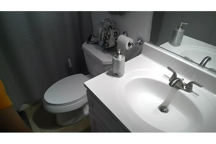 $850 : Cuarto de Renta image 10