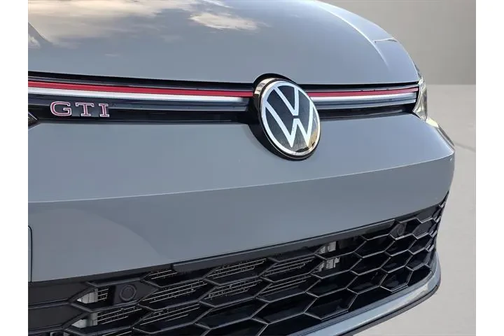 $26366 : Volkswagen Golf GTI 2022 SE image 9