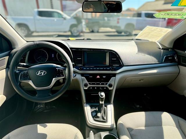 $8995 : 2017 ELANTRA SE image 5