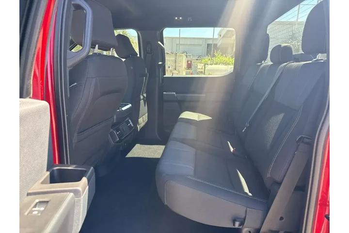 $38081 : Ford F-150 2024 4x2 STX 4dr image 7