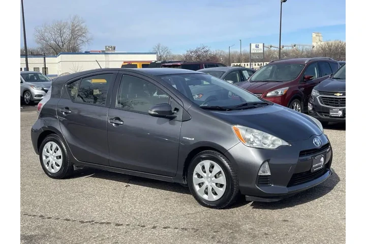 $12974 : 2012 Prius c Two image 4