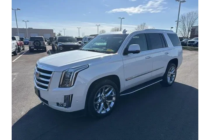 $37000 : Cadillac Escalade 2020 4x4 L image 3