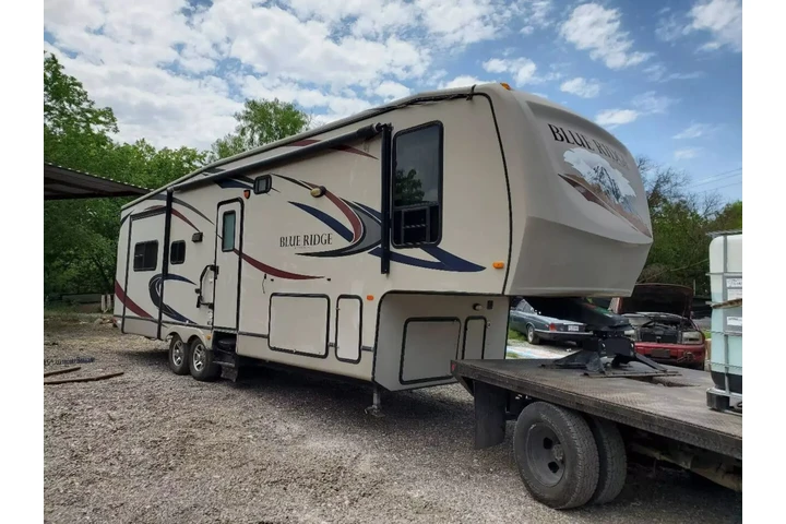 $19995 : 2011 A BLUE RIDGE RV FIFTH WH image 2