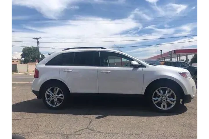 2013 Edge Limited image 10