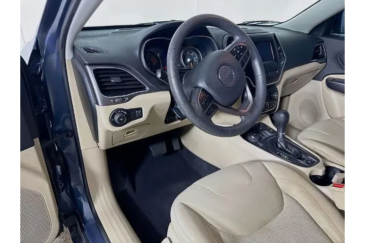 $17250 : Jeep Cherokee 2019 4x4 Latit image 9