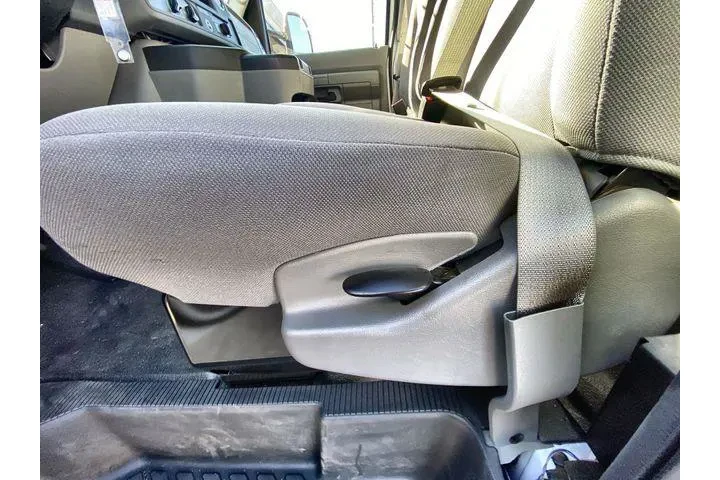 $38125 : Ford E-Series 2024 E-350 SD image 4