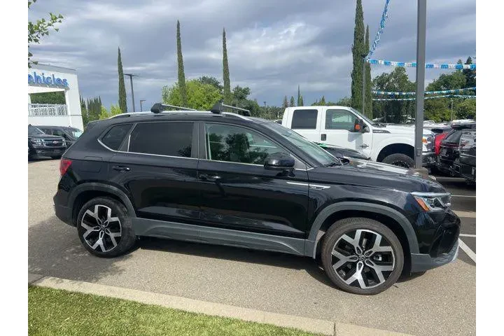 $21988 : Volkswagen Taos 2022 AWD SEL image 5