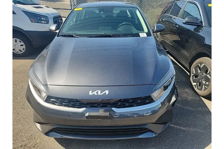 $18391 : Kia Forte 2023 LX 4dr Sedan image 2