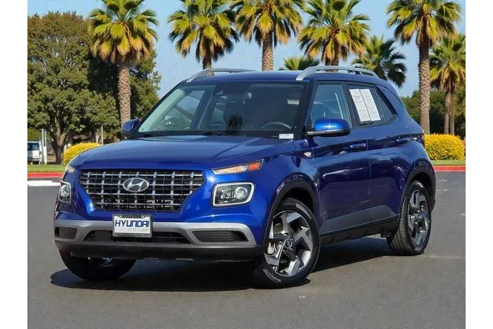 $17895 : Hyundai VENUE 2022 Limited 4 image 2