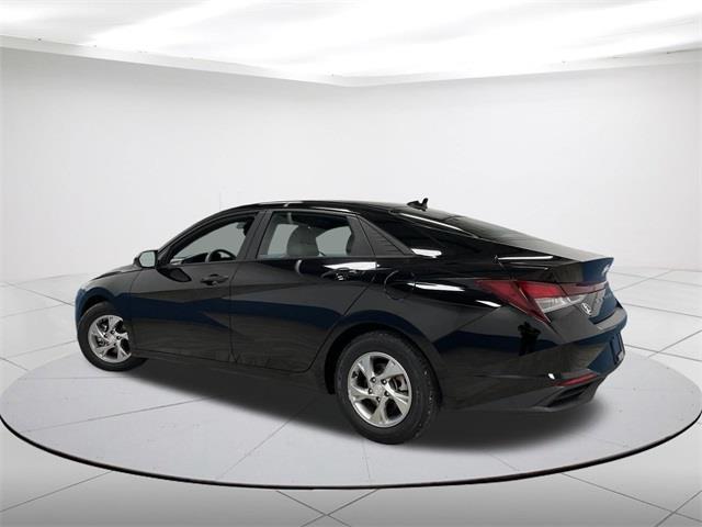 $16540 : Pre-Owned 2021 Elantra SE image 3