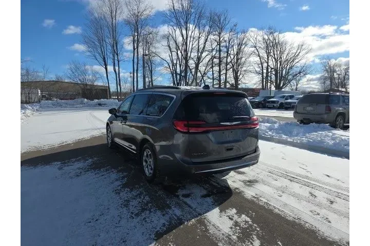 $26500 : Chrysler Pacifica 2023 Limit image 5