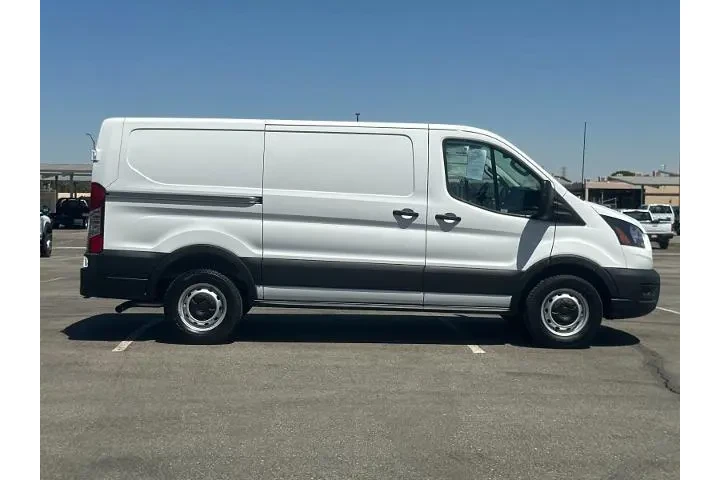 $39990 : Ford Transit 2024 150 3dr SW image 2