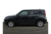 $12674 : Kia Soul 2022 LX 4dr Crossov thumbnail