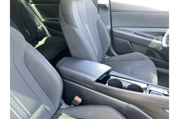 $18498 : Hyundai ELANTRA 2022 SEL 4dr image 10