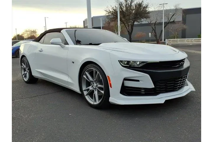 $27900 : Chevrolet Camaro 2023 LT 2dr image 7