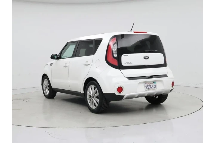 $12998 : Kia Soul 2017 + 4dr Crossove image 2