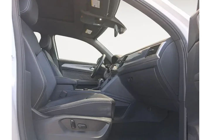 $33275 : Volkswagen Atlas Cross Sport image 3