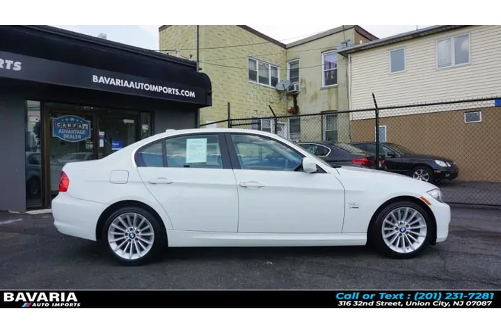 $12995 : 2011 3 Series 4dr Sdn 335i xD image 8