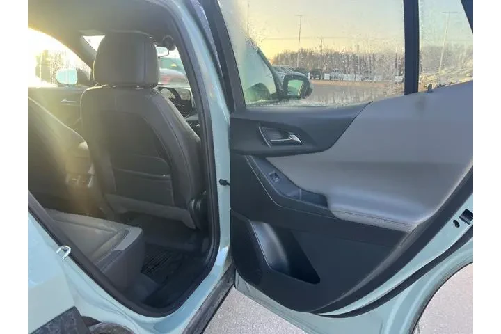 $29998 : Chevrolet Equinox 2026 4x4 L image 9