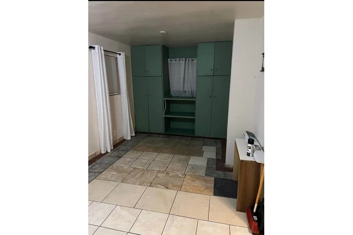 $1000 : SE RENTA UNA RECAMARA EN ELA image 4