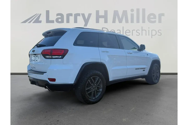 $14001 : Jeep Grand Cherokee 2016 4x4 image 5