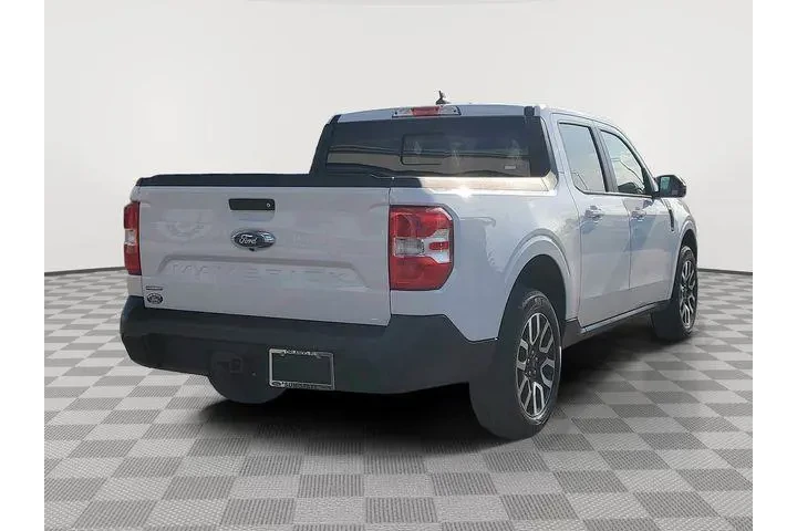 $29293 : Ford Maverick 2024 Lariat 4d image 4