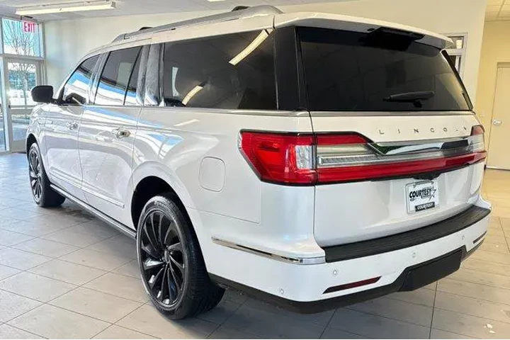 $33366 : Lincoln Navigator L 2018 4x4 image 6