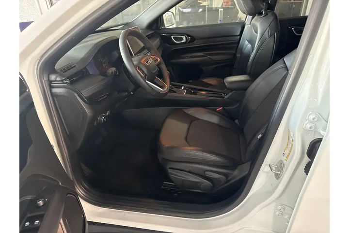 $22361 : Jeep Compass 2025 4x4 Latitu image 9