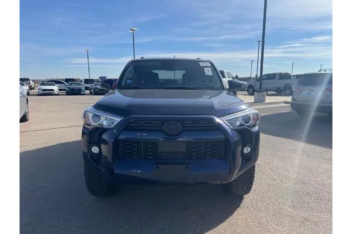 $37690 : Toyota 4Runner 2024 4x4 SR5 image 8