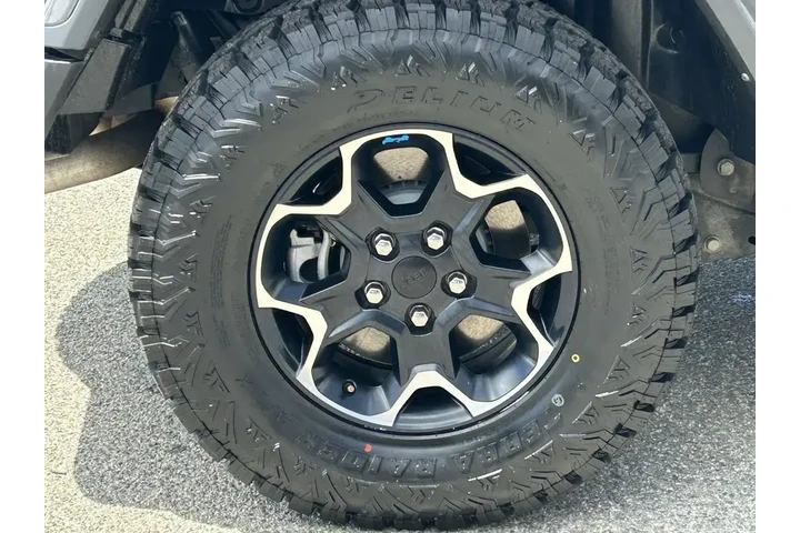 $28448 : Jeep Wrangler 2023 4x4 Rubic image 7