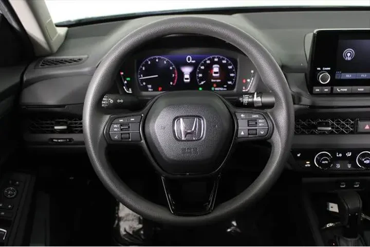 $24854 : Honda Accord 2024 EX 4dr Sed image 9