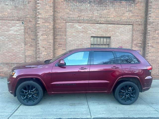 $25000 : 2020 Grand Cherokee Altitude image 3