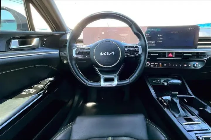 $31515 : Kia K5 2025 GT 4dr Sedan image 6