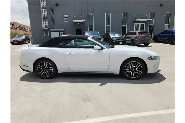 $31525 : Ford Mustang 2023 EcoBoost 2 image 5