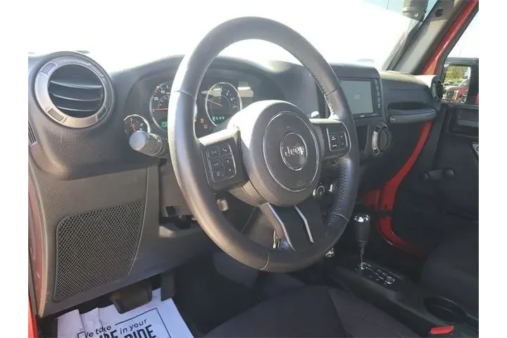 $16487 : Jeep Wrangler 2015 4x4 Sport image 9