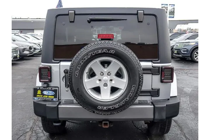 $16850 : Jeep Wrangler Unlimited 2014 image 6
